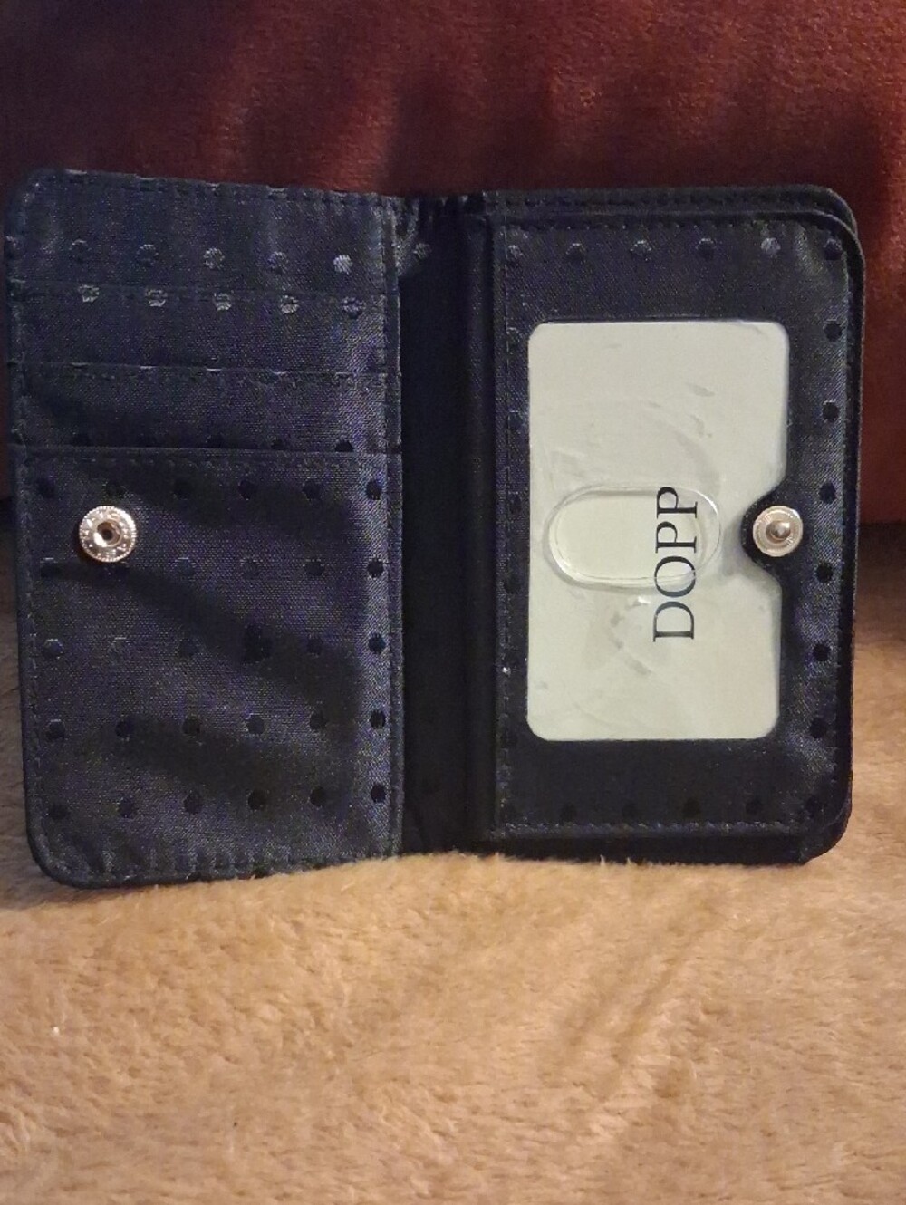 Dopp Black Textured  Wallet - Picture 4 of 4